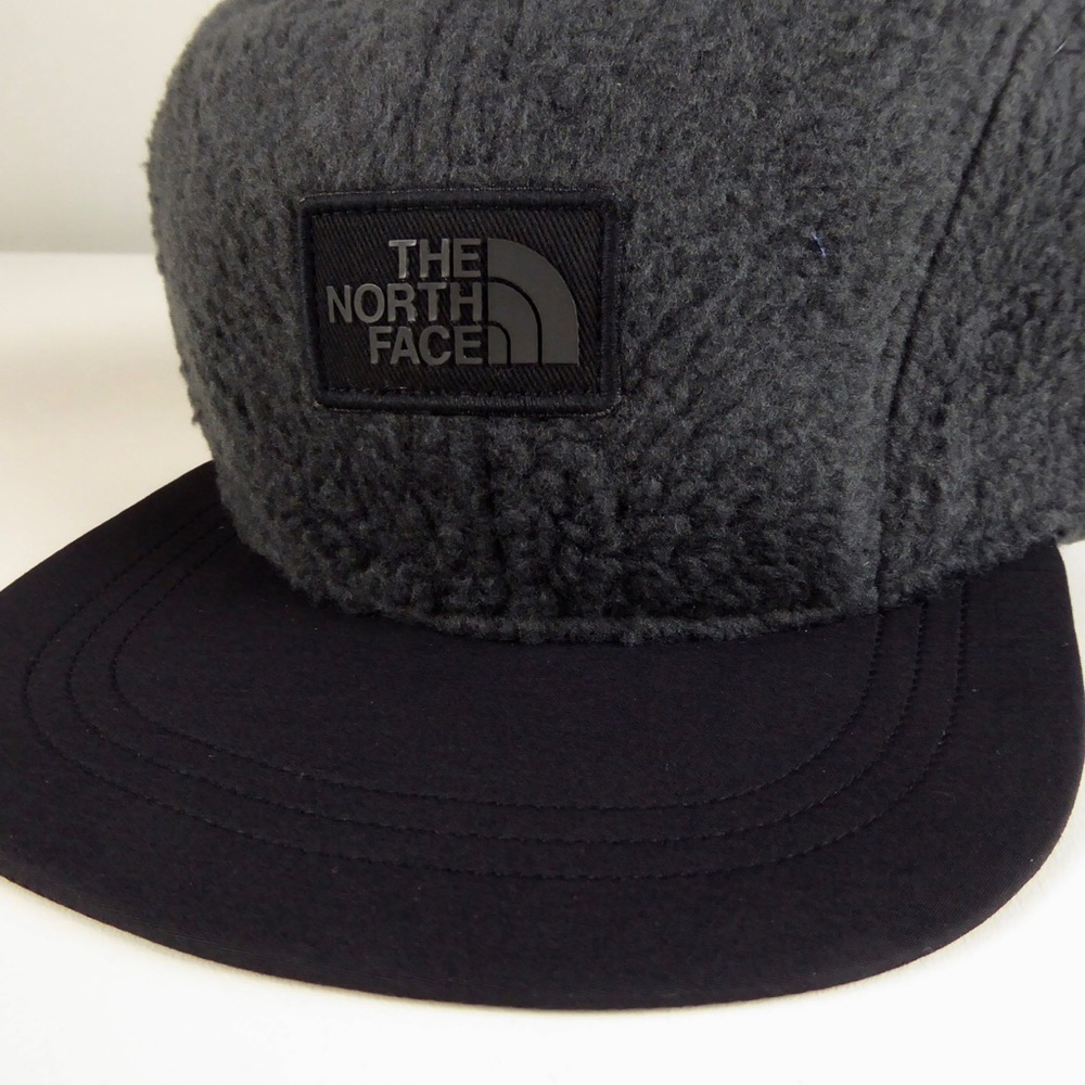 The North Face Sherpa Fleece Crusher Hat NWT Gray - Picture 2 of 7